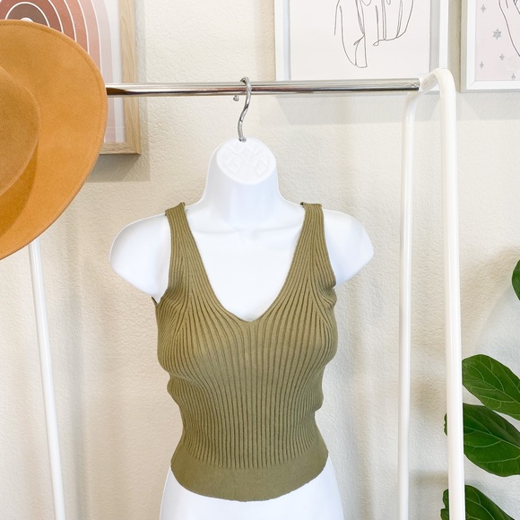 knitted crop top - Picture 4 of 10